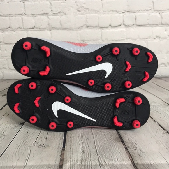 Nike Mercurial Vapor 12 Soccer Cleats AH7378-060 - Picture 7 of 8